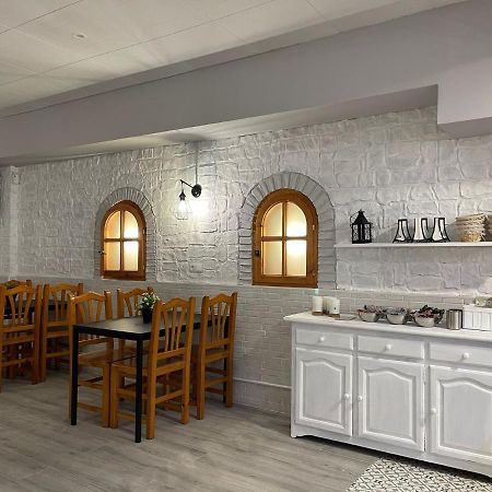 Hostal Restaurante Avenida De Madrid Τεράσα Εξωτερικό φωτογραφία