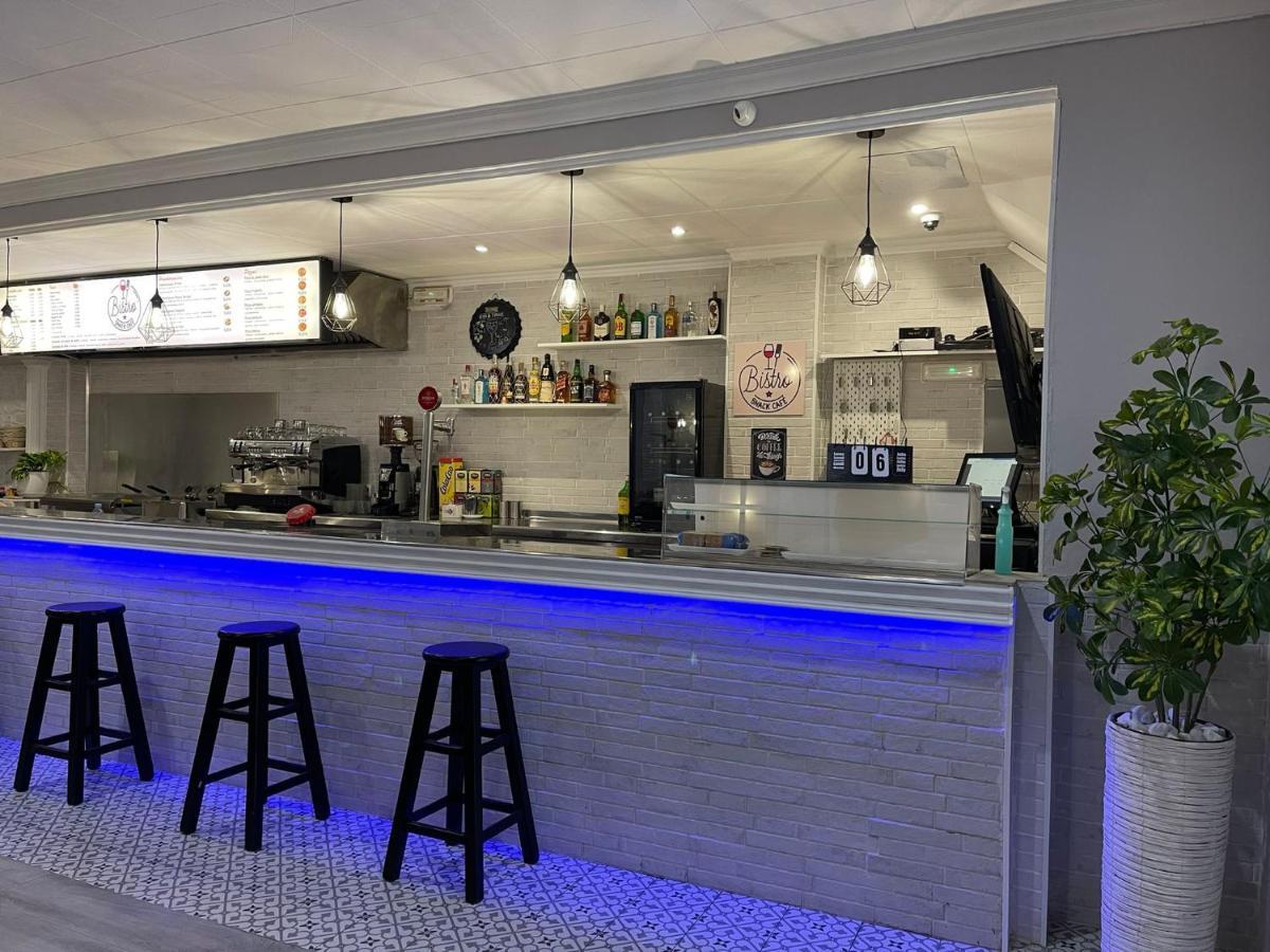 Hostal Restaurante Avenida De Madrid Τεράσα Εξωτερικό φωτογραφία
