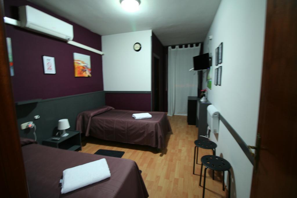 Hostal Restaurante Avenida De Madrid Τεράσα Εξωτερικό φωτογραφία
