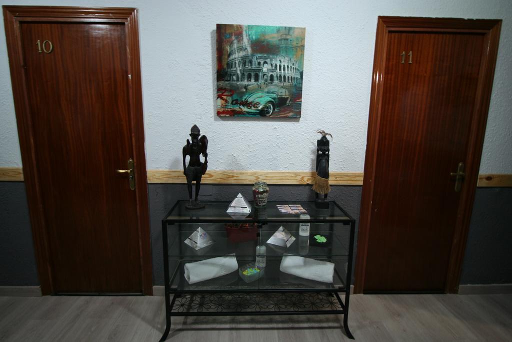 Hostal Restaurante Avenida De Madrid Τεράσα Εξωτερικό φωτογραφία