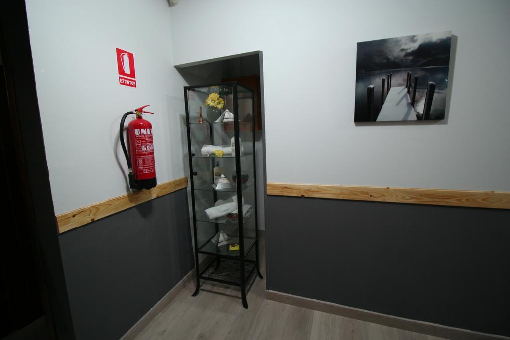 Hostal Restaurante Avenida De Madrid Τεράσα Εξωτερικό φωτογραφία