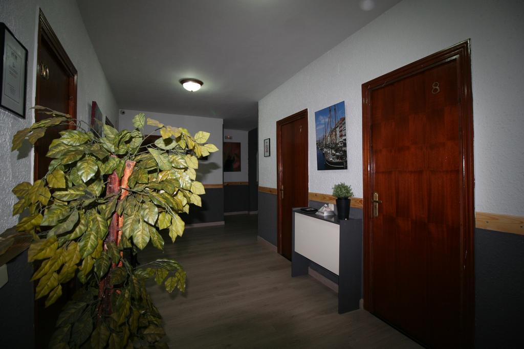 Hostal Restaurante Avenida De Madrid Τεράσα Εξωτερικό φωτογραφία