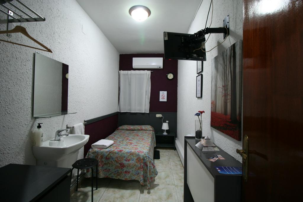 Hostal Restaurante Avenida De Madrid Τεράσα Δωμάτιο φωτογραφία