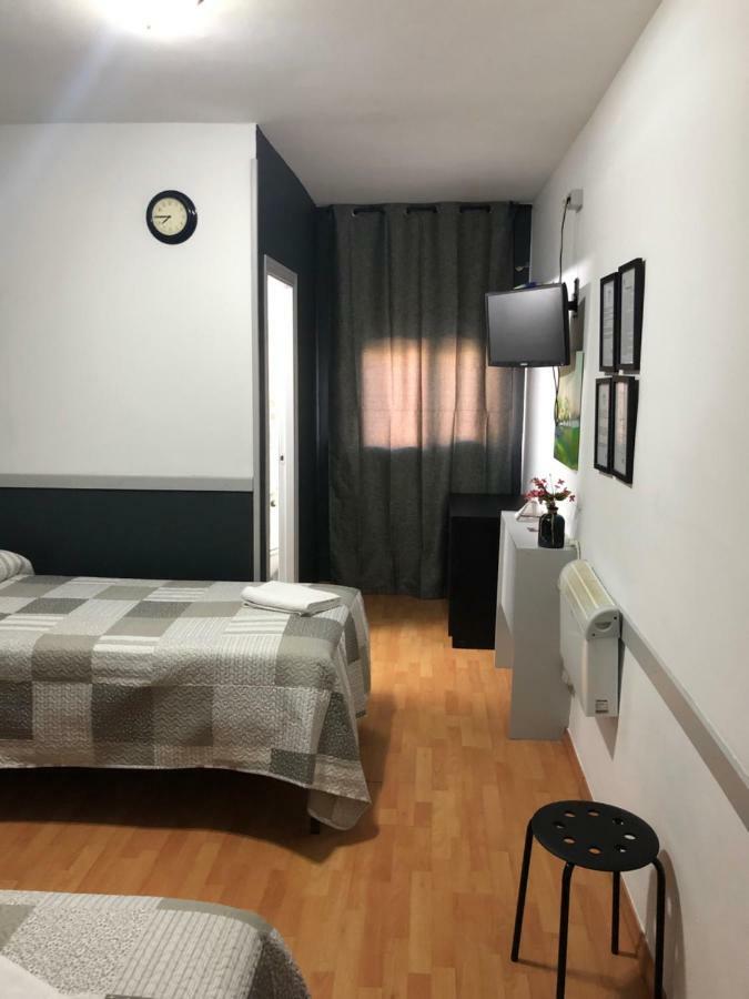 Hostal Restaurante Avenida De Madrid Τεράσα Εξωτερικό φωτογραφία
