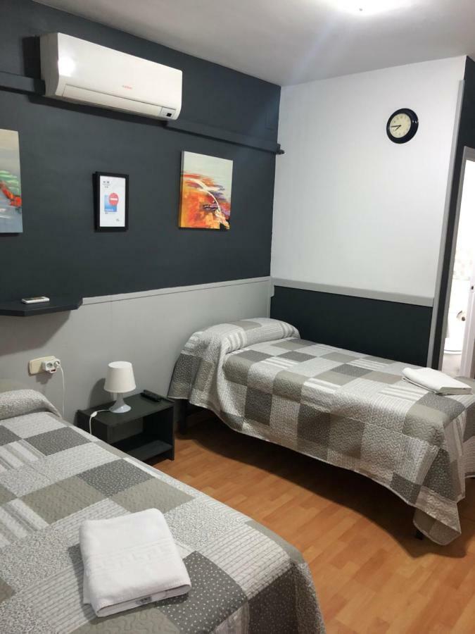 Hostal Restaurante Avenida De Madrid Τεράσα Εξωτερικό φωτογραφία